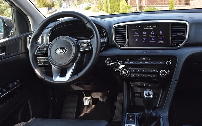 Kia Sportage cena 83700 przebieg: 57000, rok produkcji 2019 z Glinojeck małe 742